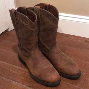 Ariat cowboy boots